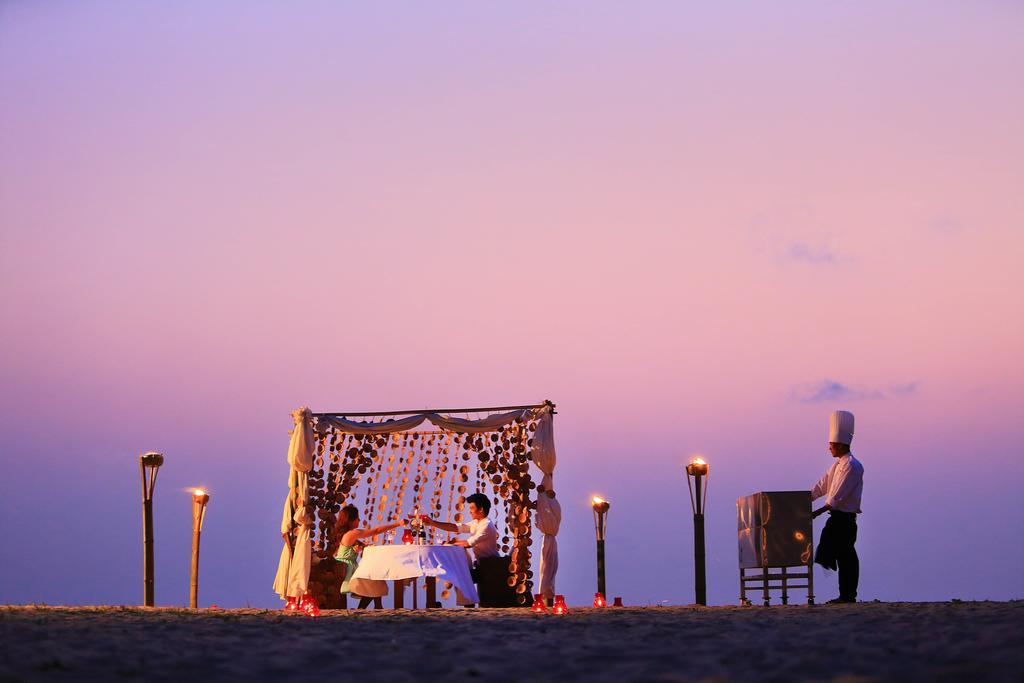 Eskala Hotels&Resorts Ngwesaung Exteriör bild