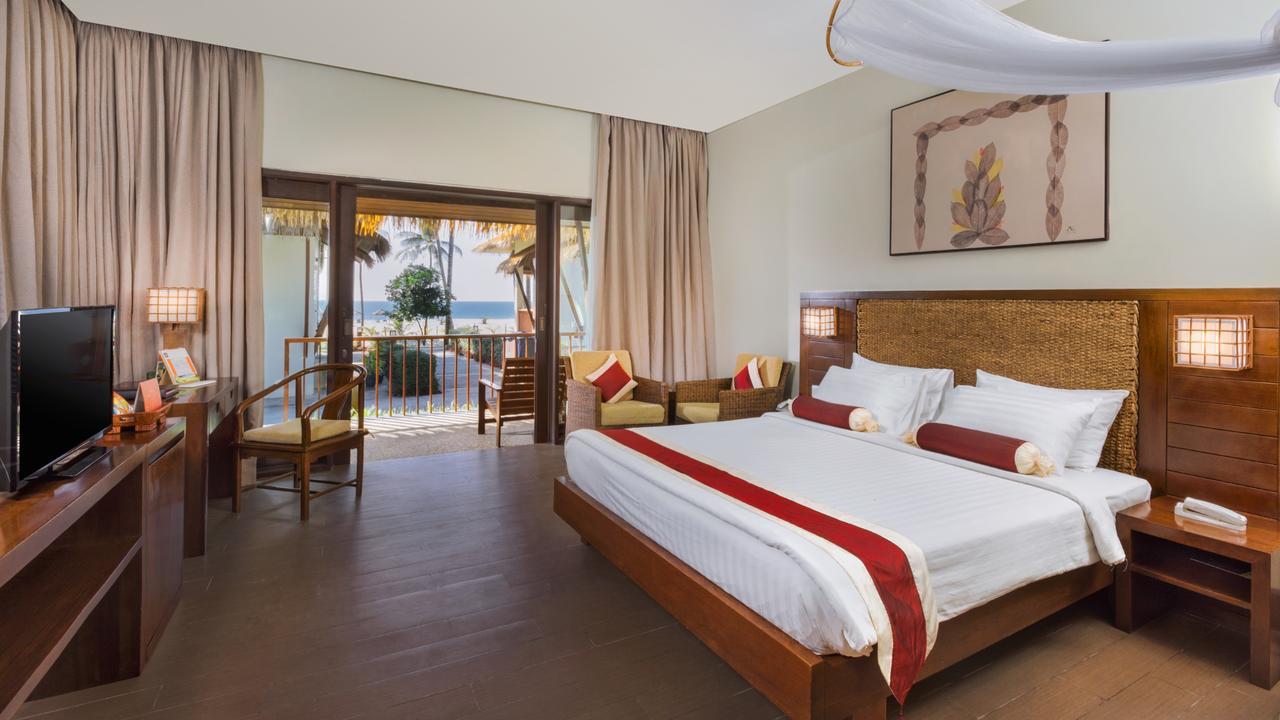 Eskala Hotels&Resorts Ngwesaung Exteriör bild