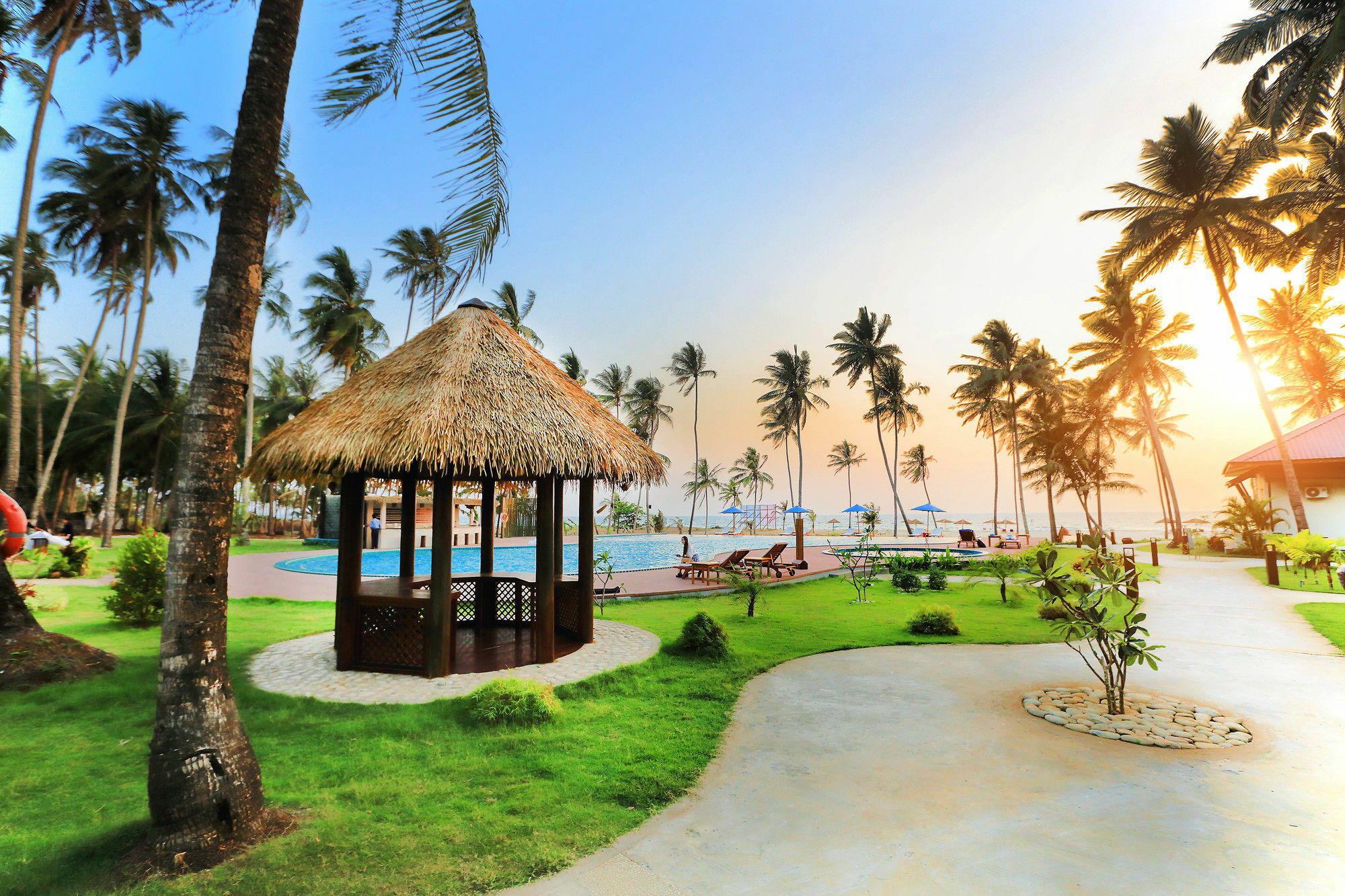 Eskala Hotels&Resorts Ngwesaung Exteriör bild