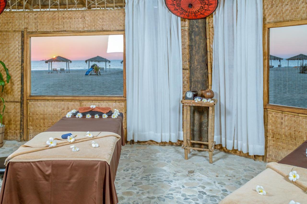 Eskala Hotels&Resorts Ngwesaung Exteriör bild