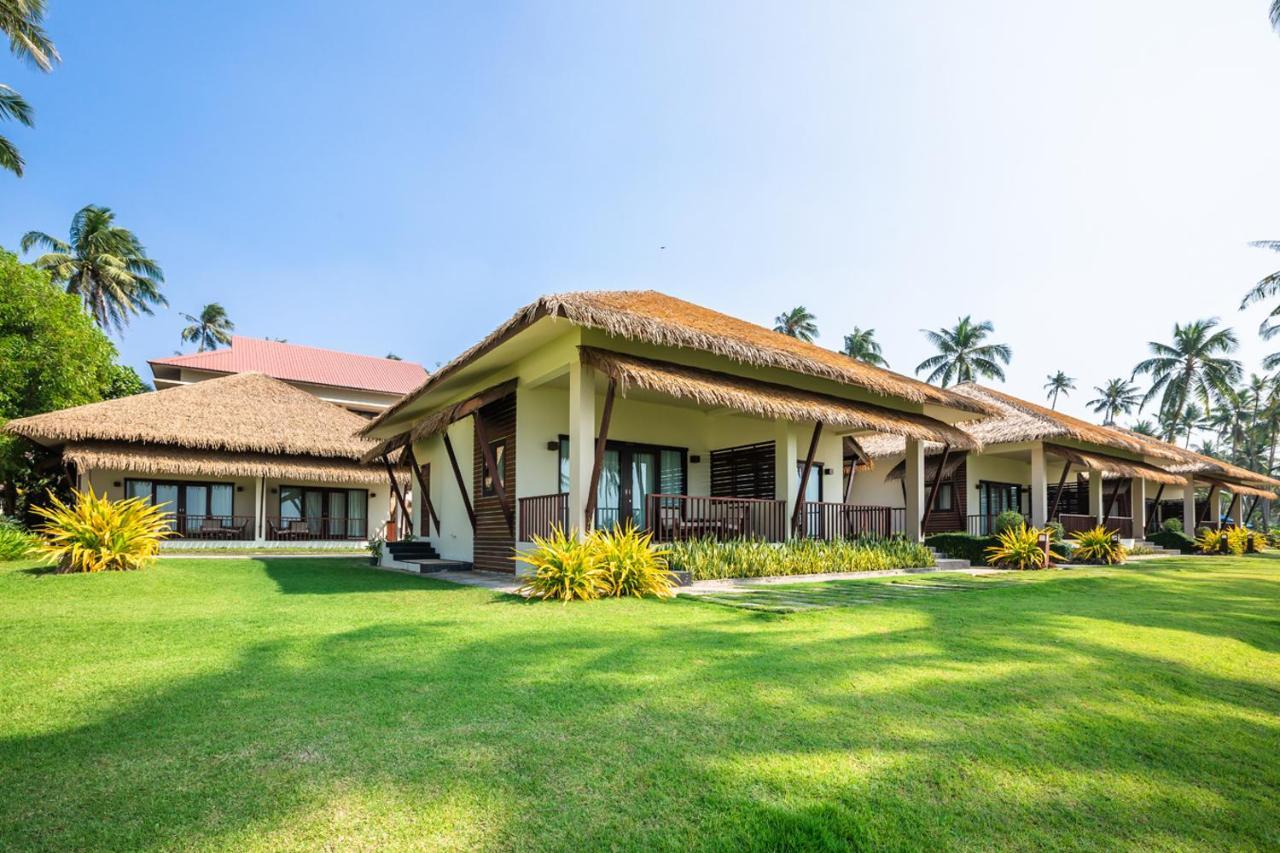 Eskala Hotels&Resorts Ngwesaung Exteriör bild