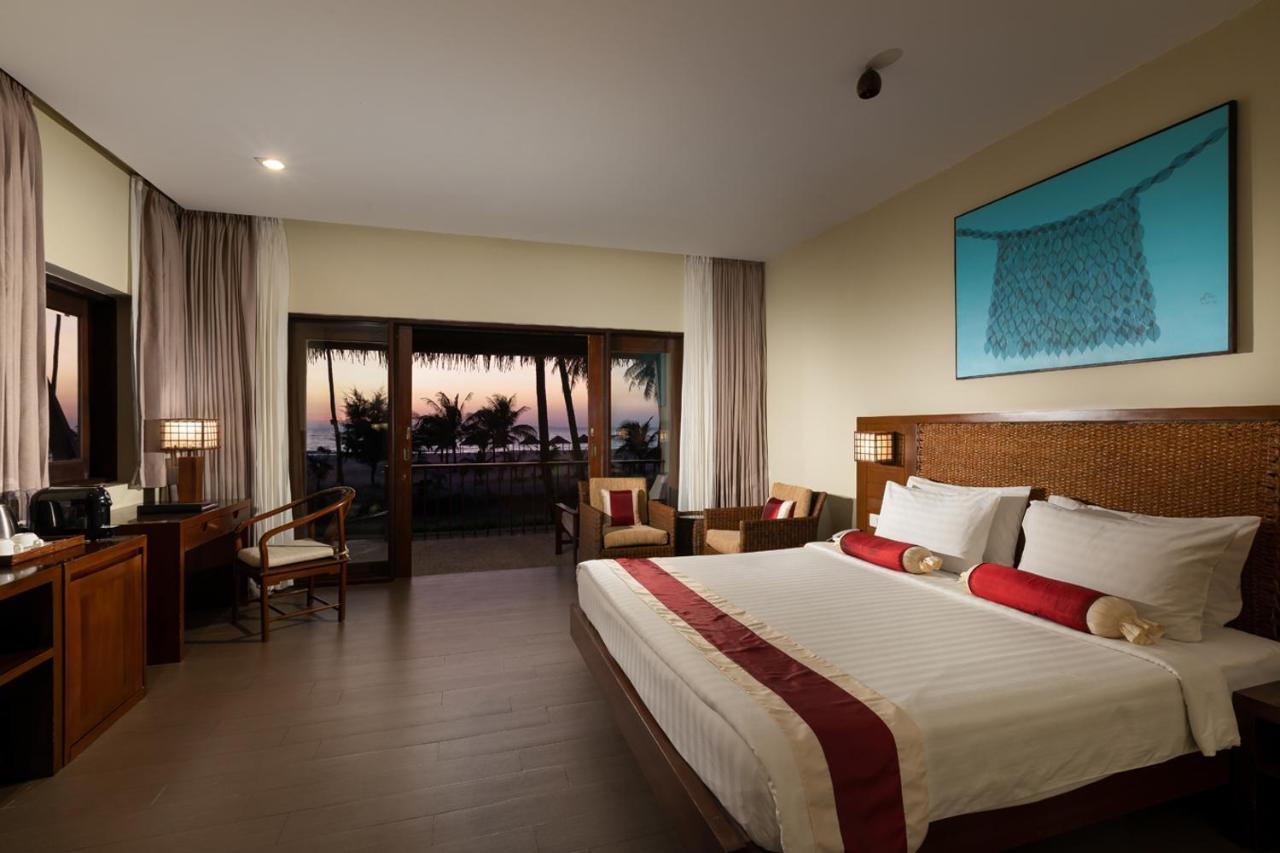 Eskala Hotels&Resorts Ngwesaung Exteriör bild