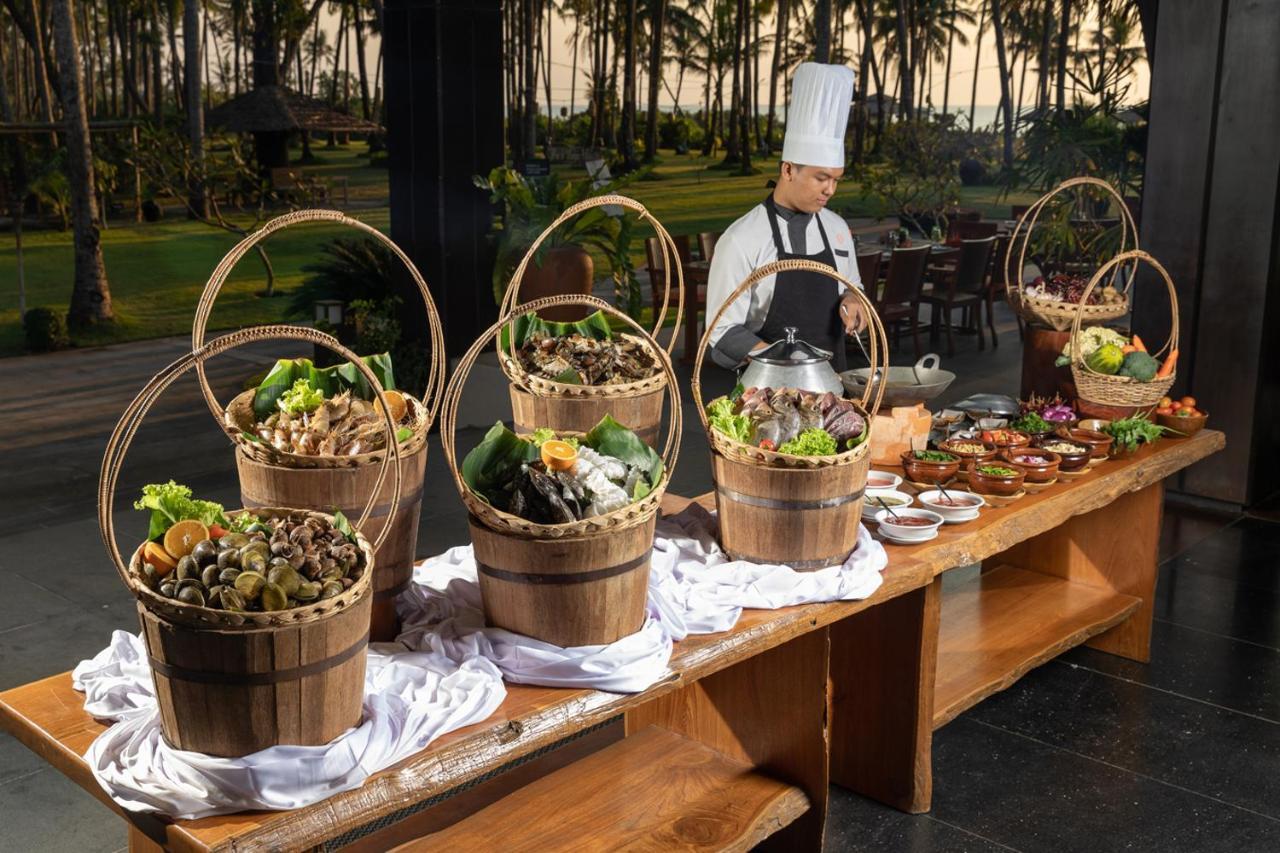 Eskala Hotels&Resorts Ngwesaung Exteriör bild